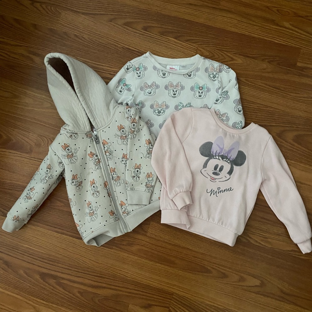 Minnie Mouse sweater bundle